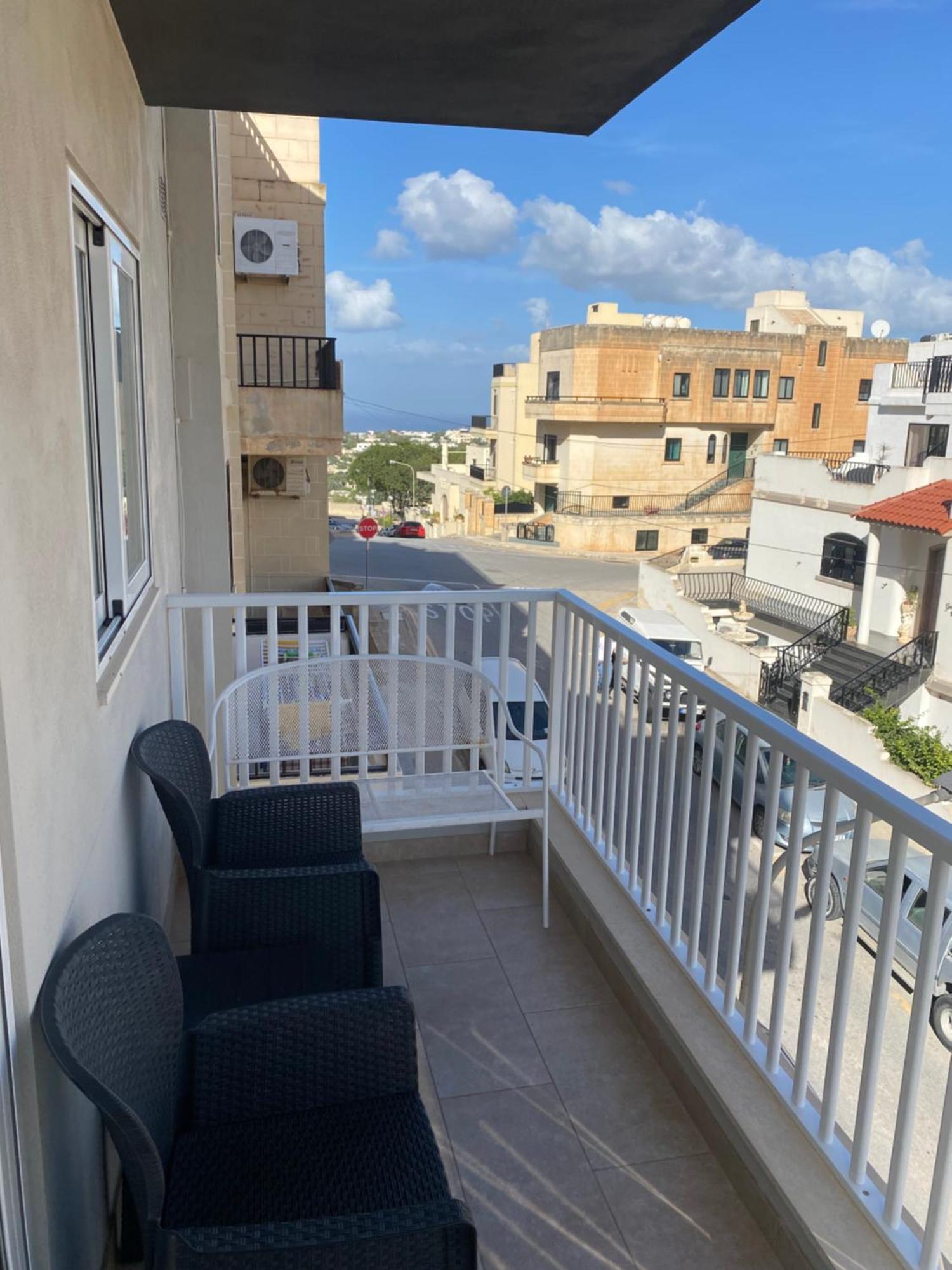 Sunshine Apartments Mellieha - Modern Three Bedroom Apartment - Apt No 2 Exteriör bild